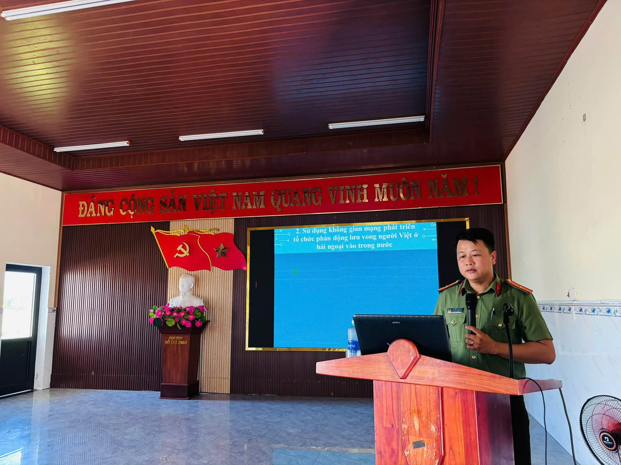 anh tin bai